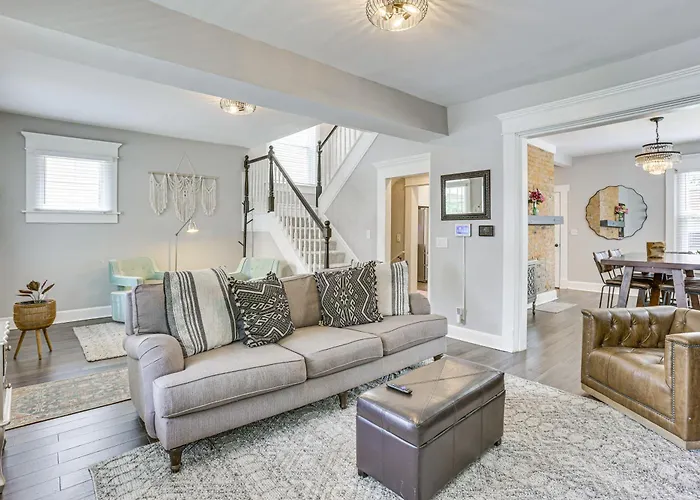 3 Mi To Dtwn Columbus! W/ Private Patio!