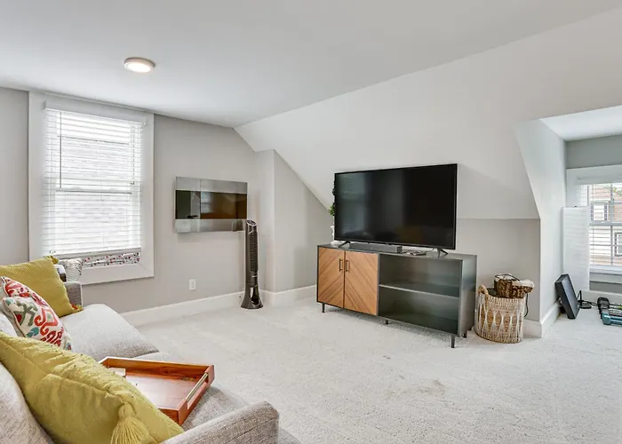 3 Mi To Dtwn Columbus! W/ Private Patio! Holiday home *