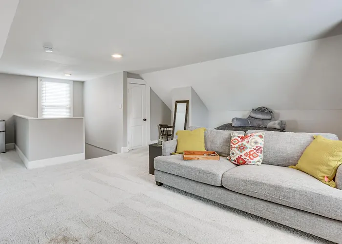 3 Mi To Dtwn Columbus! W/ Private Patio! *